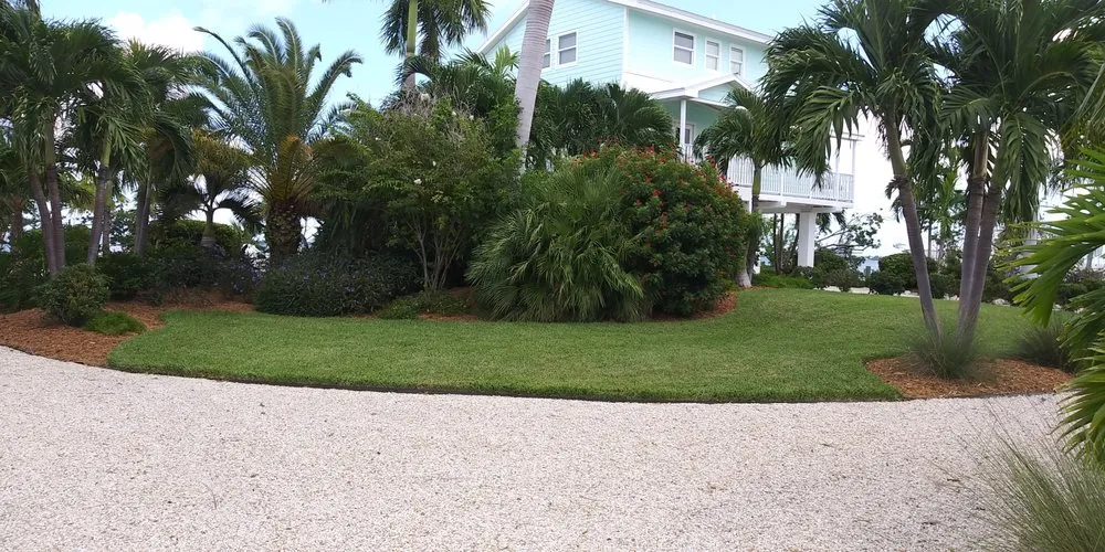 Professional residential landscaping experts serving Cudjoe Key, FL - Hammerhead Landscaping & Bobcat