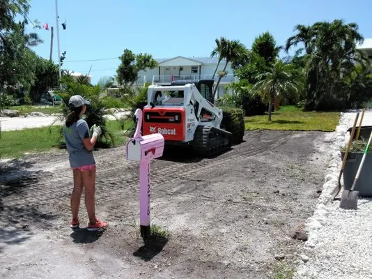 Hammerhead Landscaping & Bobcat