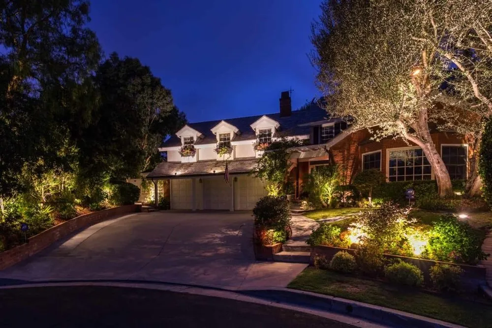 Expert yard cleanup service for residential properties in Jacksonville Beach, FL by Hammerit Premier Outdoor Illumination