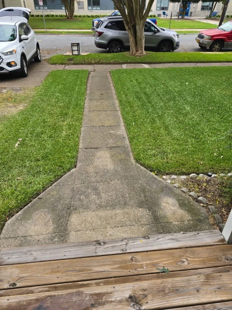 Custom garden landscaping in Suffolk, VA - Hammock Homes