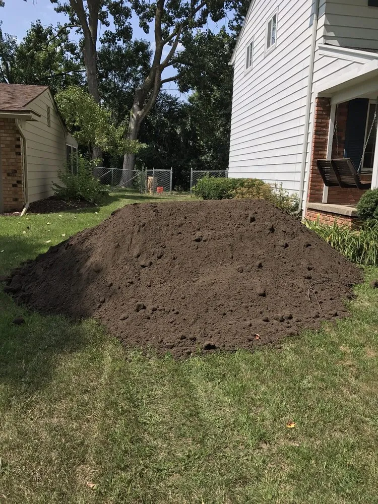 Affordable residential landscaping for homes across East Lansing, MI - Hammond Farms Landscape Supply