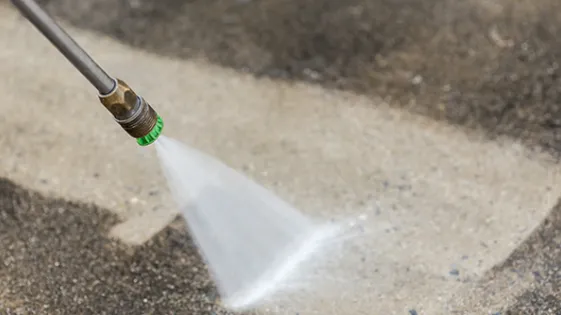 Hamm's Landscaping and Pressure Washing Logo