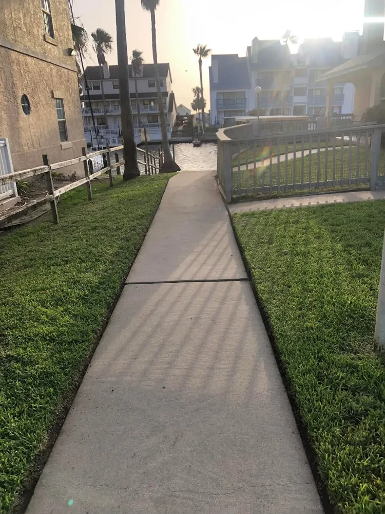 Expert outdoor landscaping in Rockport, TX - Hampton Lawn Care