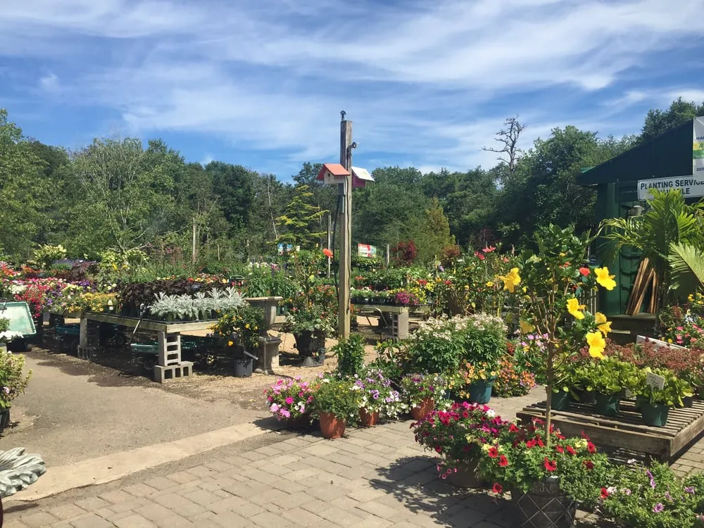 Custom garden landscaping for residential properties in Hampton Bays, NY by Hampton Nursery