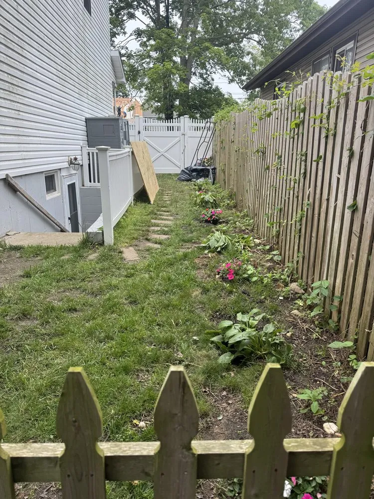 Expert garden landscaping experts serving Port Jefferson, NY - Hamptons Horticulture