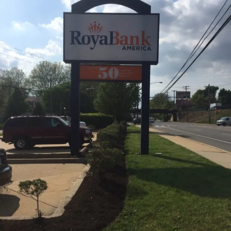 Professional yard cleanup service in Philadelphia, PA by Hanagan Landscaping