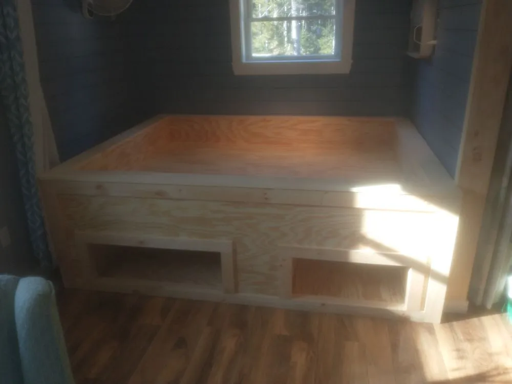 Local yard cleanup service in Winter Harbor, ME by Hancock Ready to Work