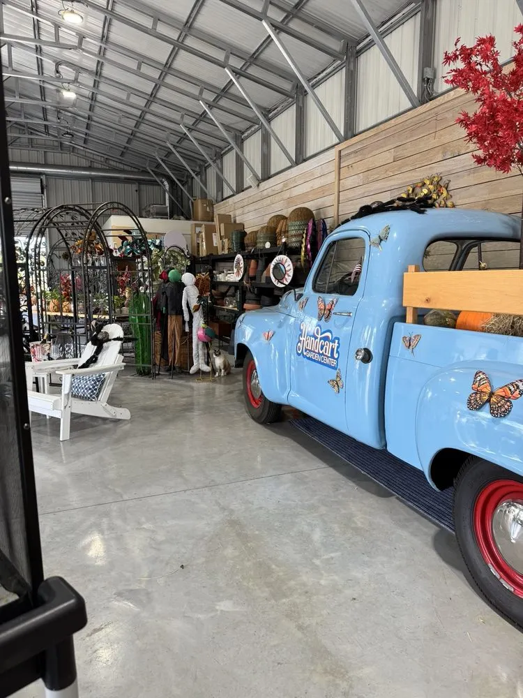 Top-rated lawn care service for beautiful yards in Dade City, FL by Handcart Garden Center