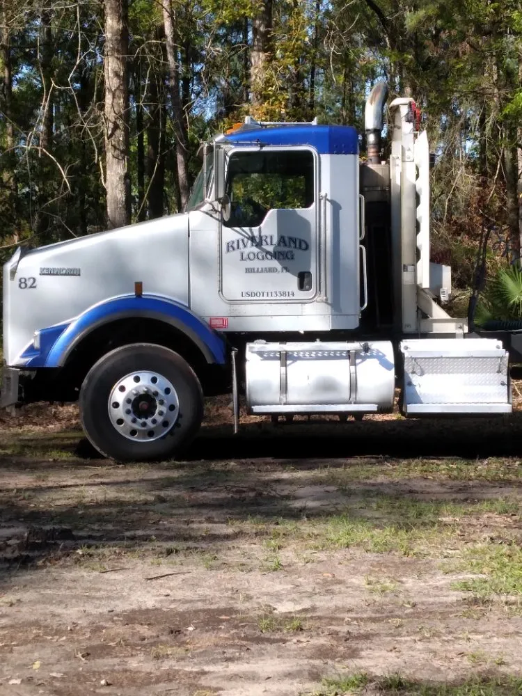 Local outdoor landscaping in Hilliard, FL - Handley's Services