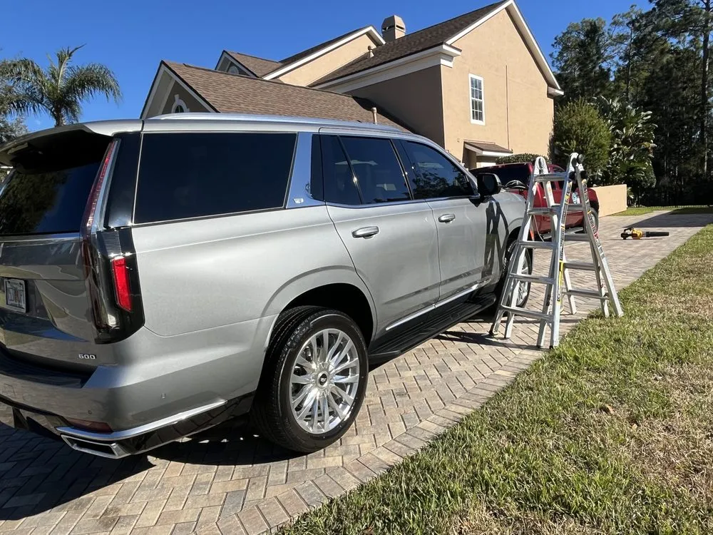 Professional garden landscaping for beautiful yards in Jacksonville, FL by Hands On