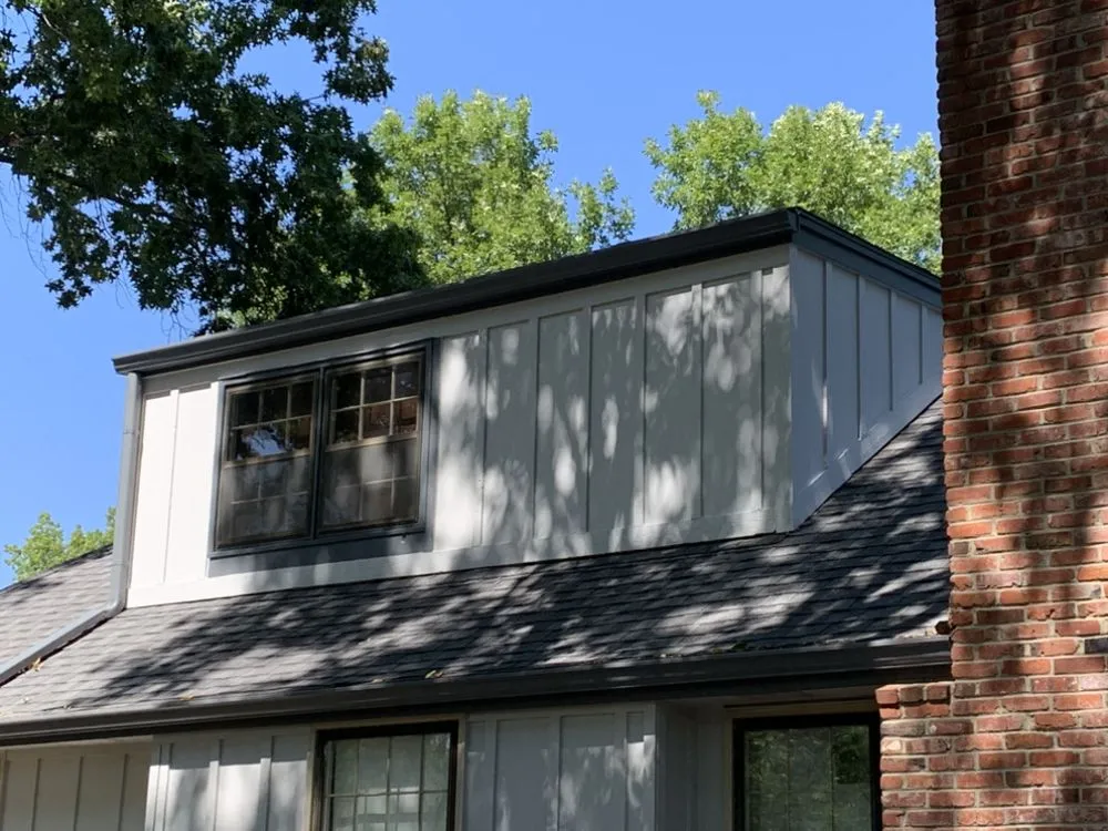 Reliable yard cleanup service for residential properties in Savannah, MO by Hands On Labor Services