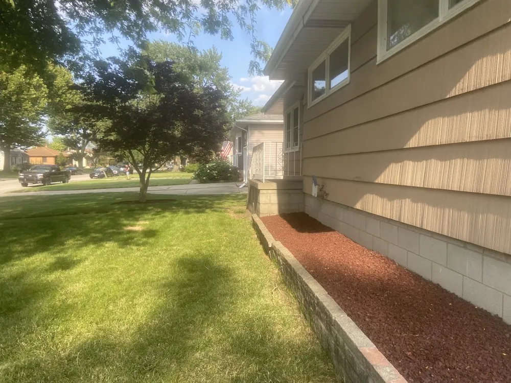 Affordable residential landscaping experts serving Hammond, IN - Hands on Landscaping