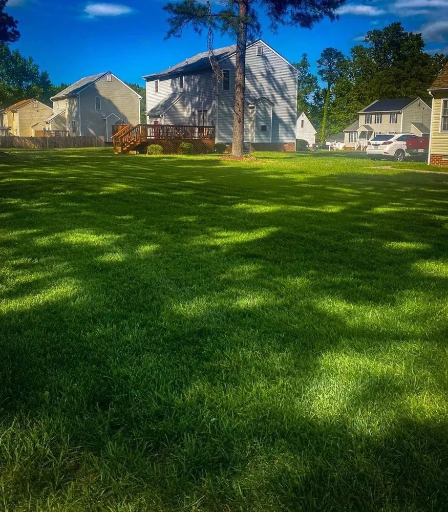 Reliable garden landscaping for beautiful yards in Hammond, IN by Hands on Landscaping