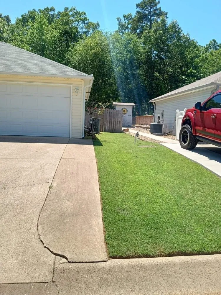 Reliable lawn care service for beautiful yards in Hot Springs, AR by Hands On Lawn Care Service