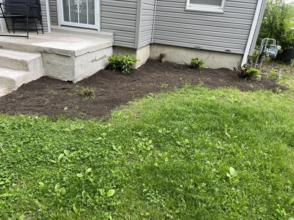 Affordable yard cleanup service experts serving Northville, MI - Hands on maintenance