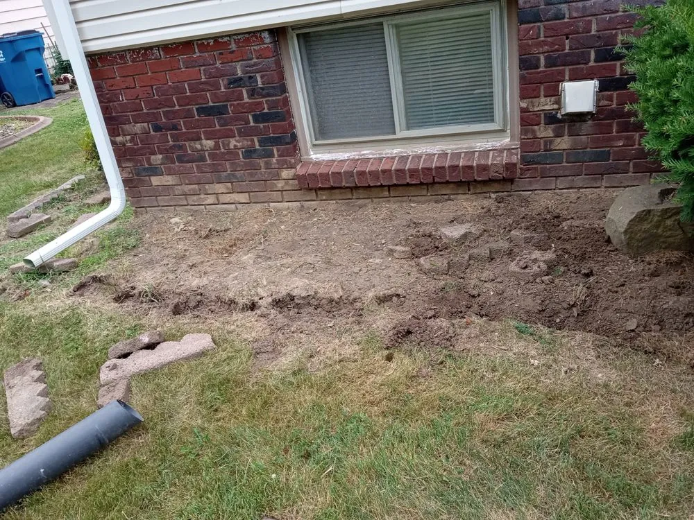 Reliable outdoor landscaping in Lorain, OH by Handsdown Landscaping