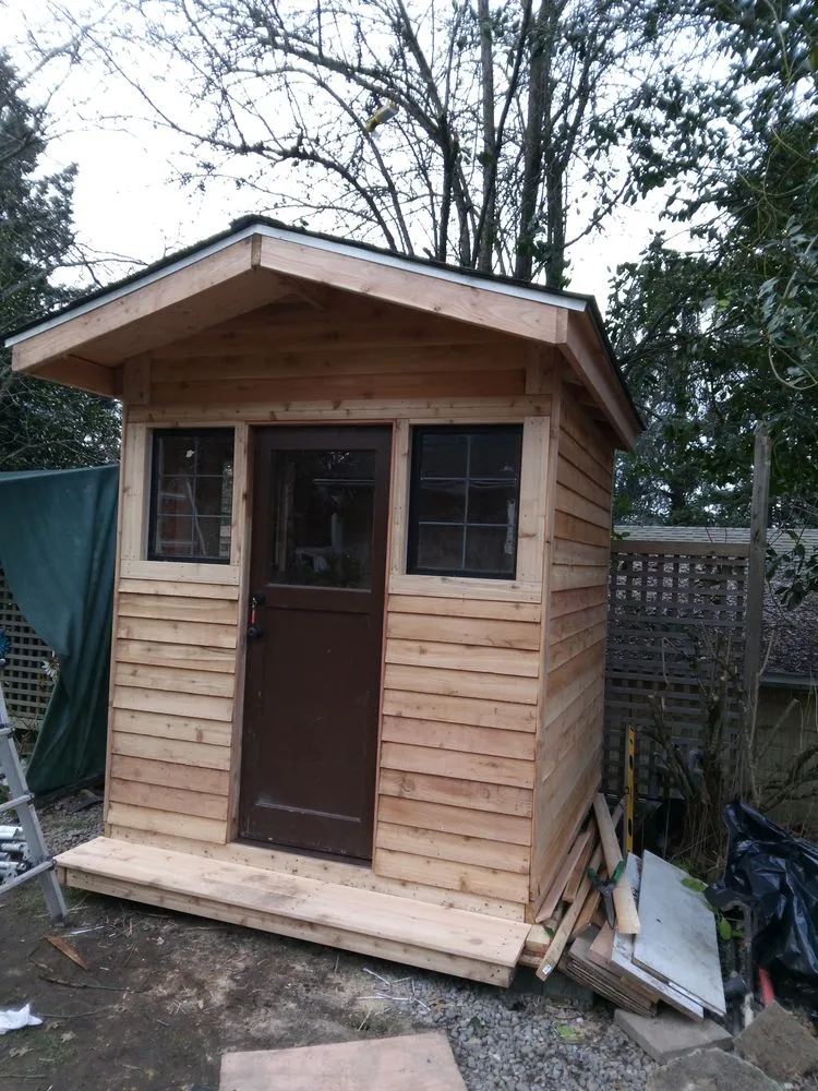 Reliable yard cleanup service in Bellevue, WA - Handy Andy Patio and Fence