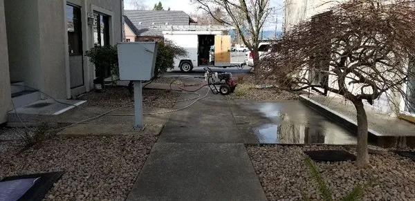 Handy Andy's Home Services Logo