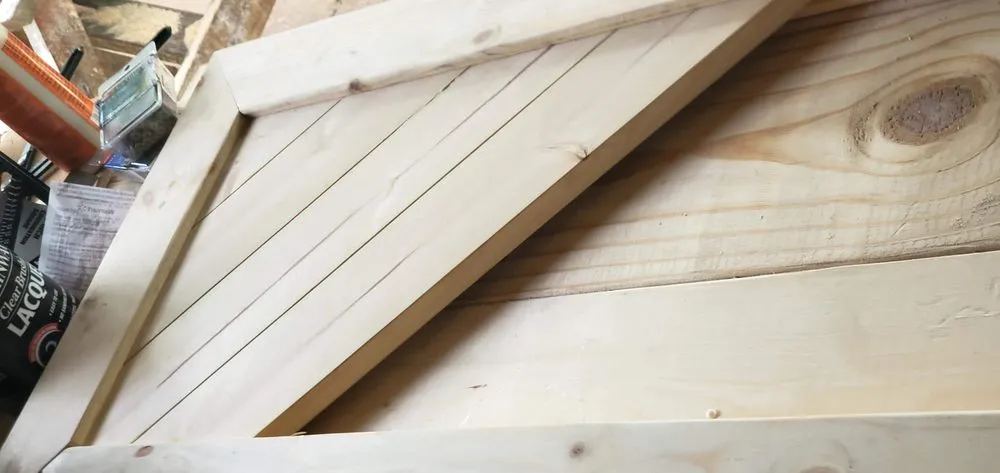 Professional outdoor landscaping in Potosi, MO by Handy Cains