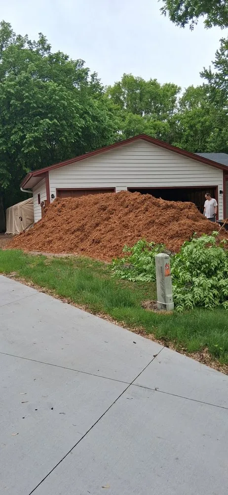 Local yard maintenance in Blaine, MN - Handy Dad's Landscaping