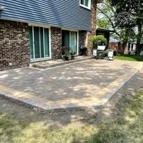 Custom yard cleanup service for homes across Springfield, IL - Handy Dandy Handyman