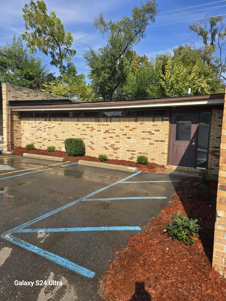 Affordable lawn care service in Warren, MI by Handy Danny