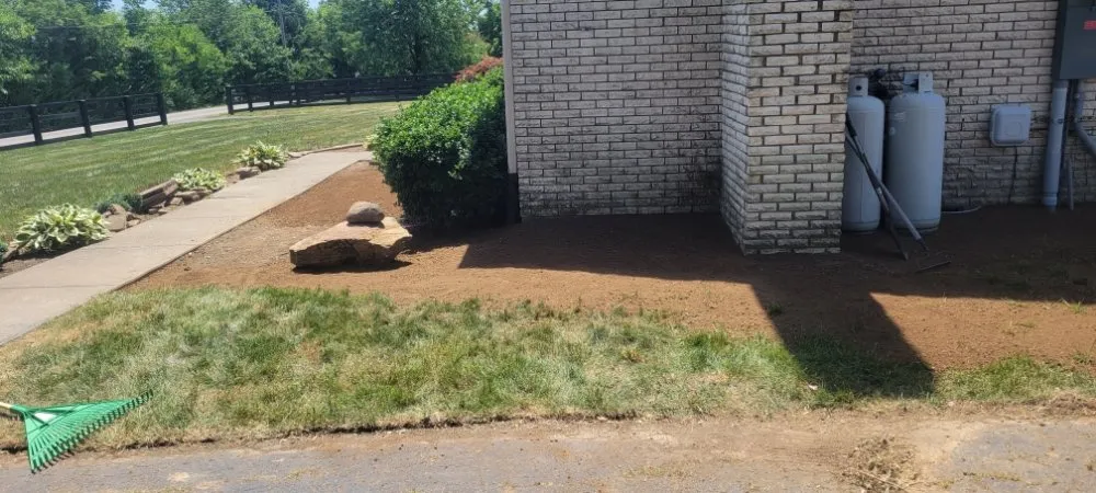 Custom landscape installation experts serving Versailles, KY - Handy Dudes