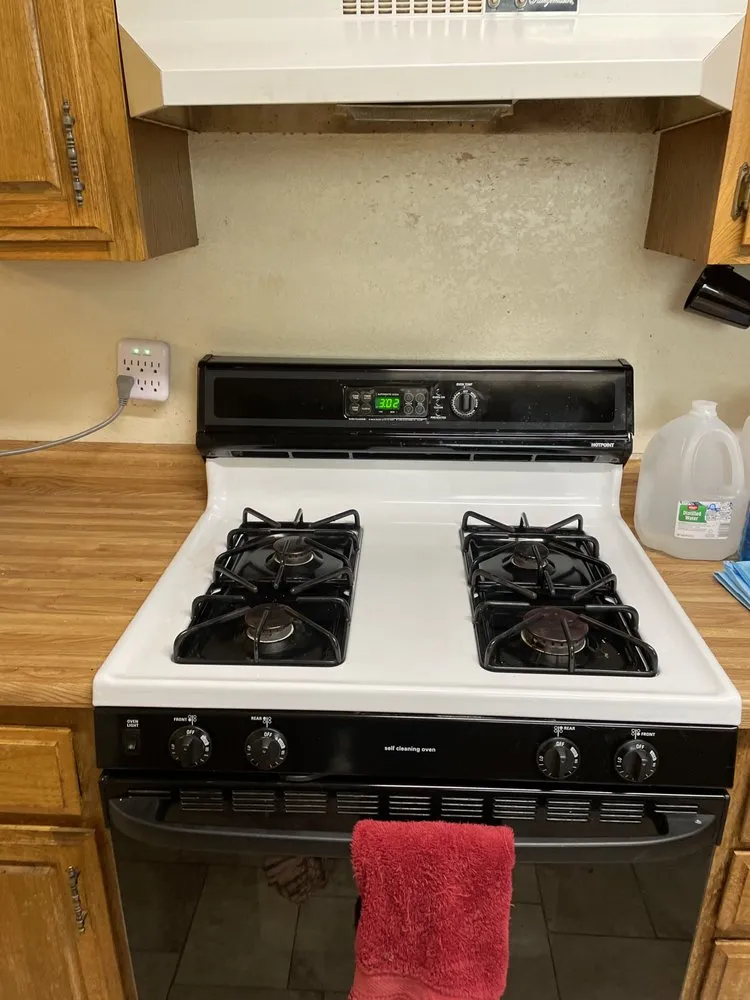 Local garden landscaping experts serving Bixby, OK - Handy Girl For Rent