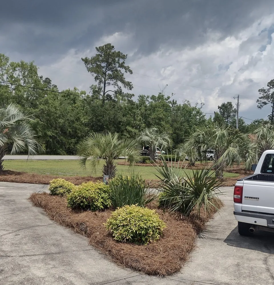 Affordable lawn mowing service experts serving Georgetown, SC - Handy Hands Home And Lawn Services