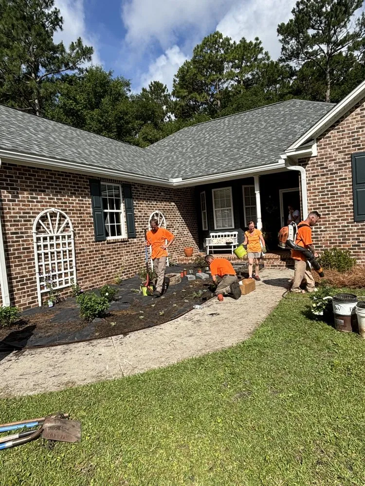 Professional garden landscaping experts serving Georgetown, SC - Handy Hands Home And Lawn Services