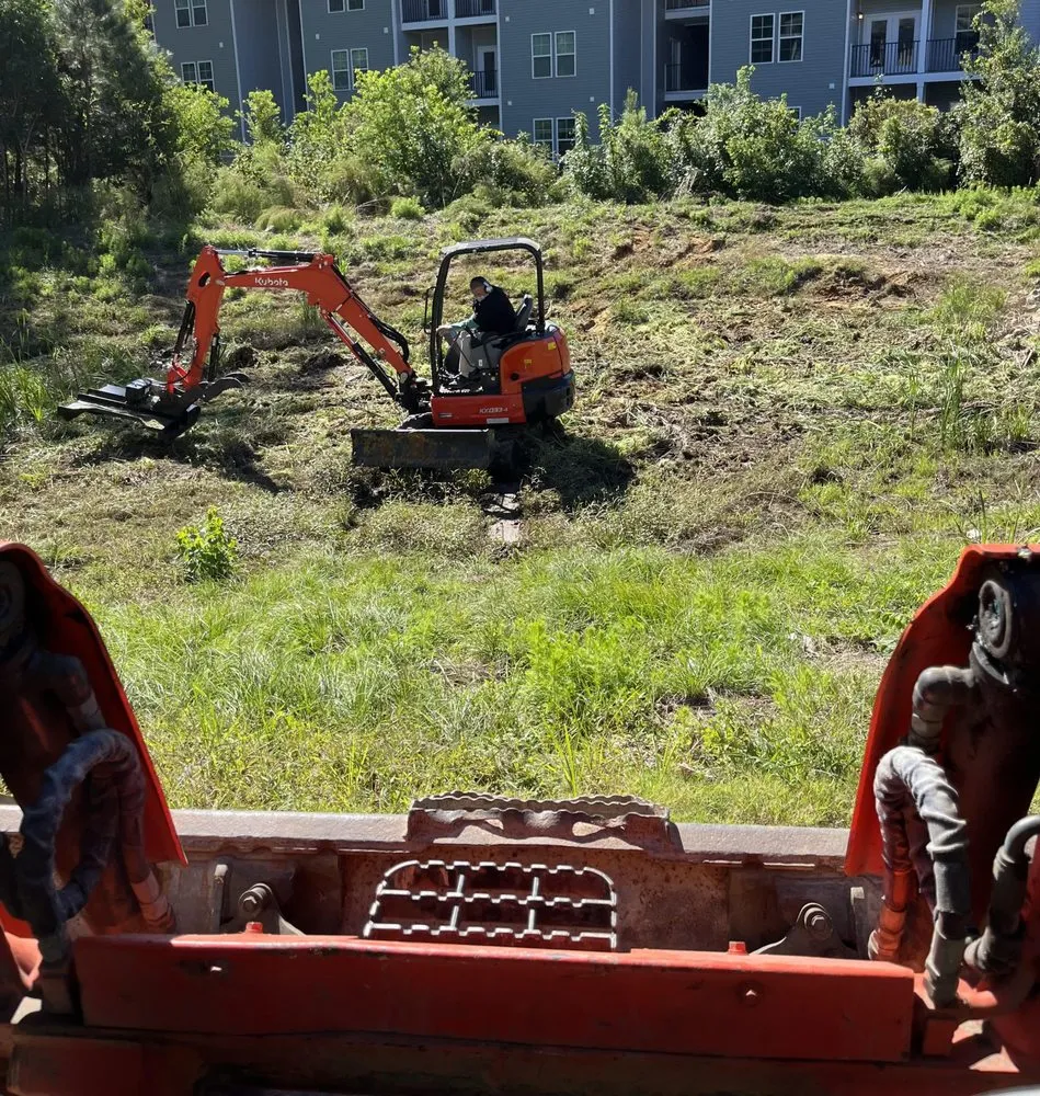 Top-rated outdoor landscaping experts serving Georgetown, SC - Handy Hands Home And Lawn Services