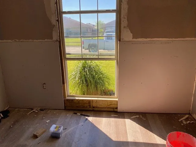 Affordable yard maintenance near you in Harvey, LA by Handy Hands Home Improvement