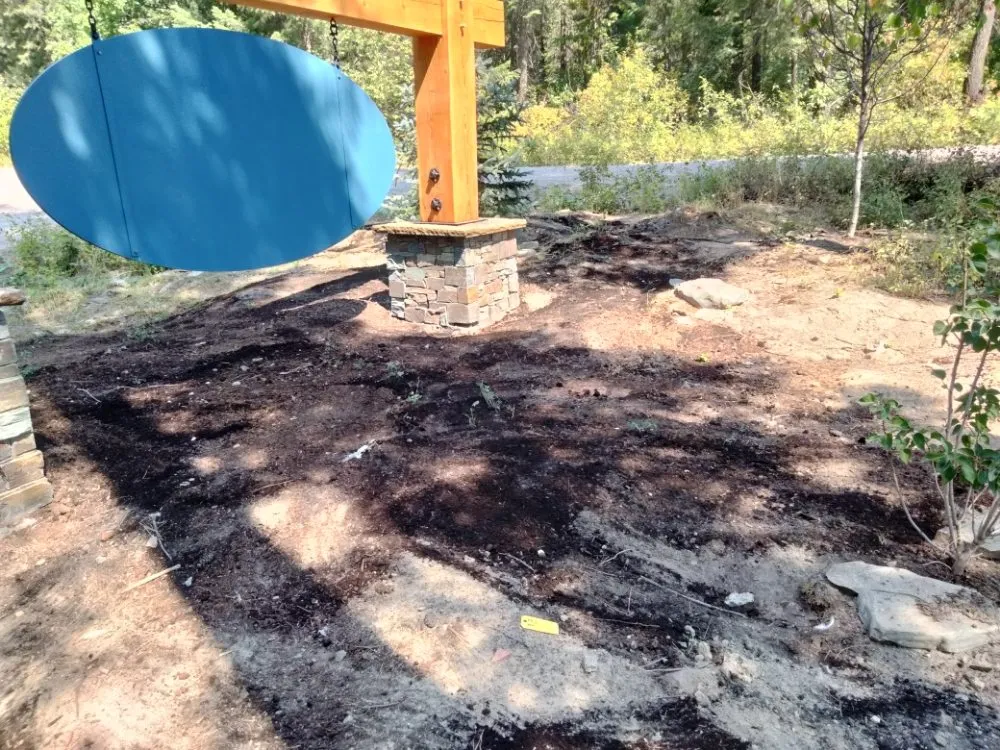 Local yard cleanup service experts serving Libby, MT - Handy Hanes