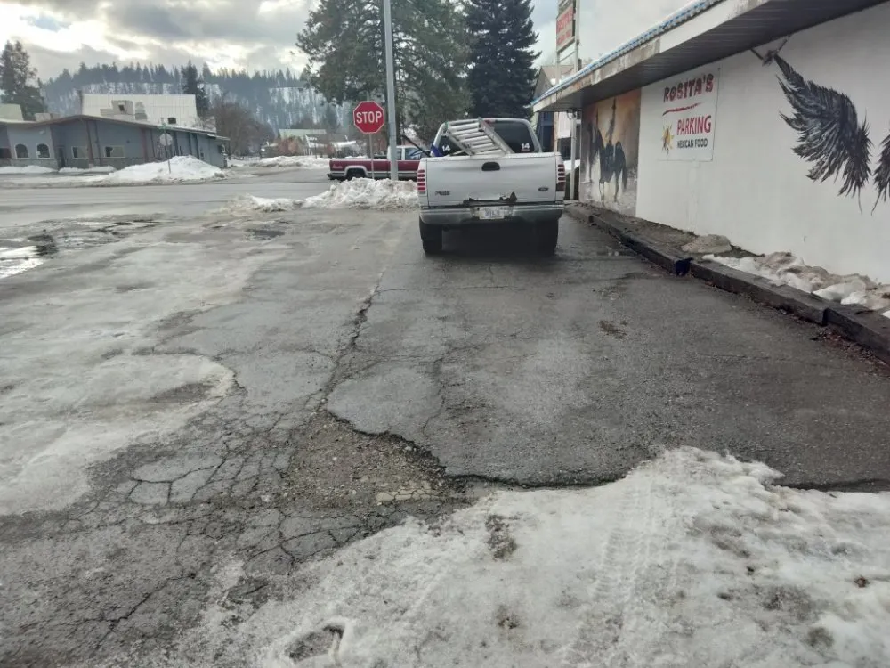 Top-rated outdoor landscaping for homes in Libby, MT by Handy Hanes
