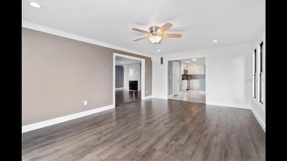 Expert residential landscaping for residential properties in Auburndale, FL by Handy Helpers Home Services