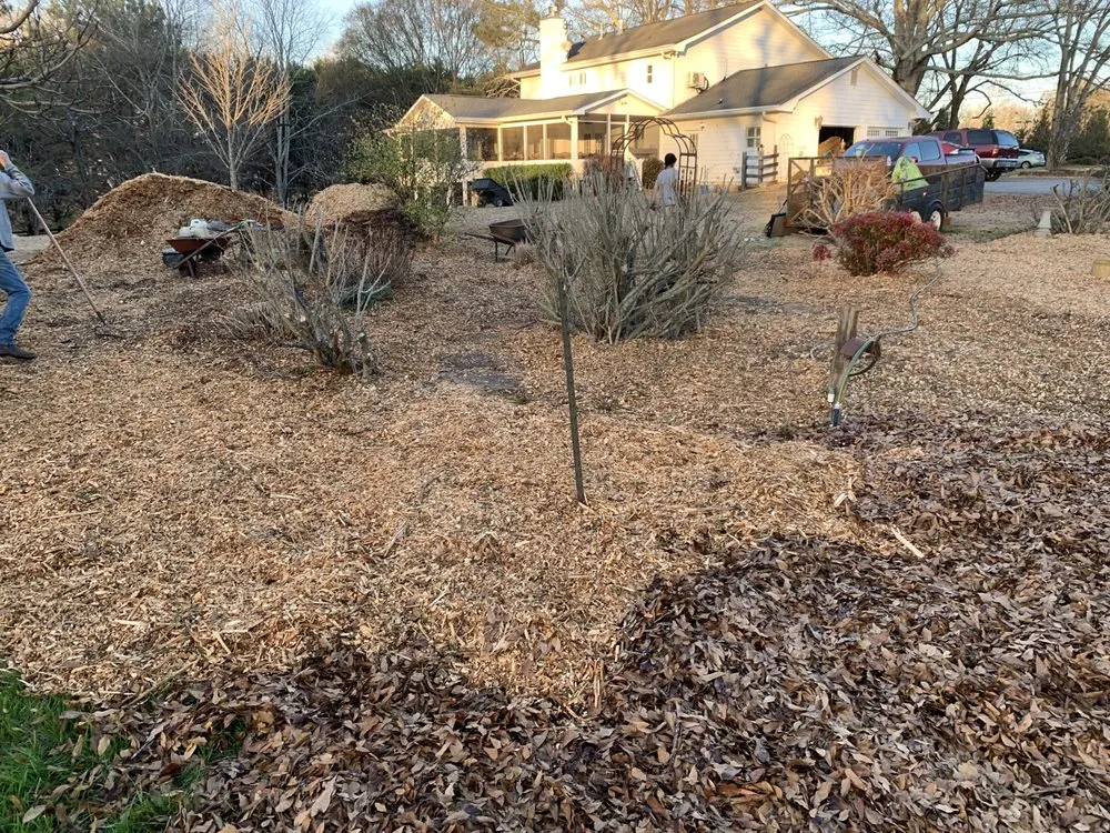 Top-rated outdoor landscaping experts serving Dahlonega, GA - Handy Helpers Pro