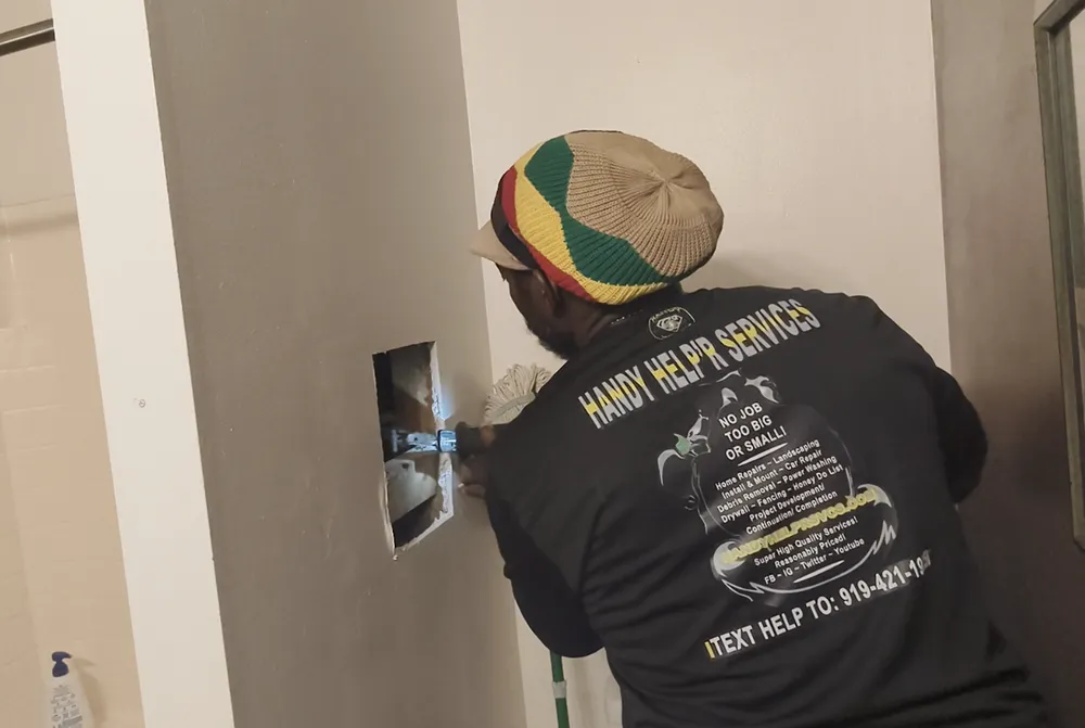 Custom residential landscaping for beautiful yards across Raleigh, NC - Handy Help'r Services