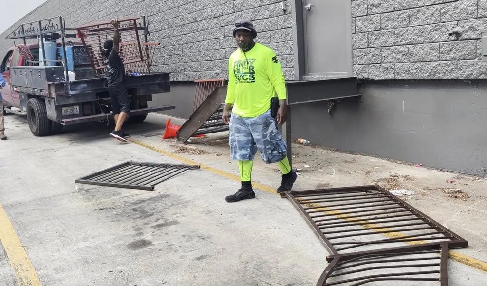 Trusted yard maintenance for homes in Raleigh, NC by Handy Help'r Services