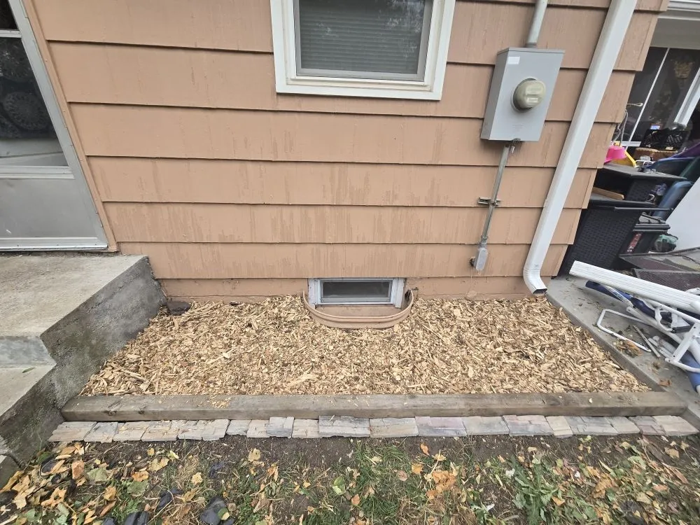 Professional landscaping services in St. Louis Park, MN - Handy Housewife's Hauling