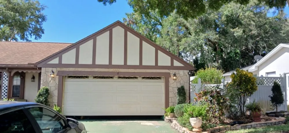 Custom residential landscaping experts serving Cocoa, FL - Handy Hucks Home Services