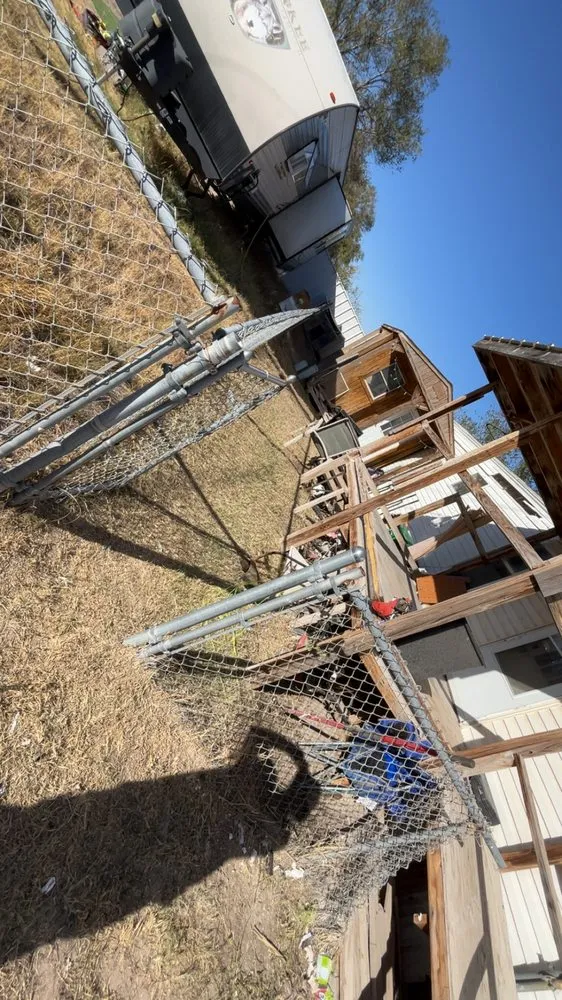 Custom lawn mowing service near you in Hobbs, NM by Handy Izzy