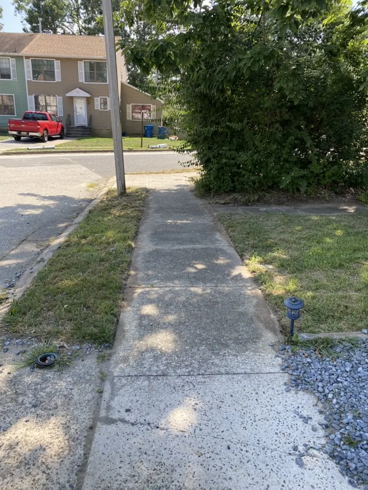 Top-rated landscaping services experts serving Blackwood, NJ - Handy lawn