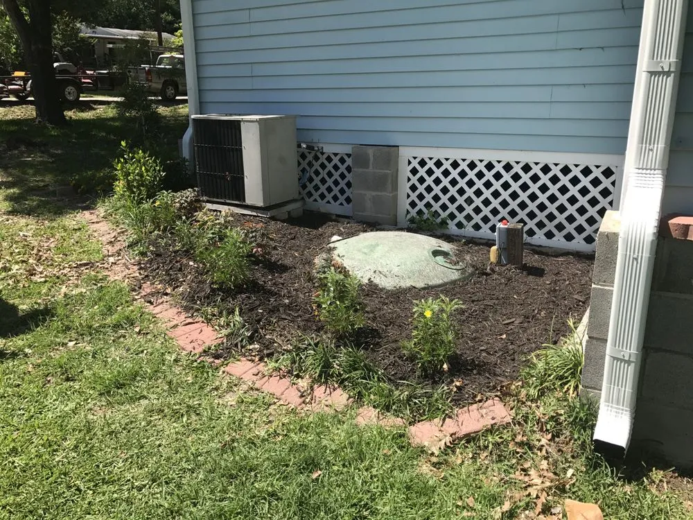 Local residential landscaping experts serving Warren, TX - Handy Man Services