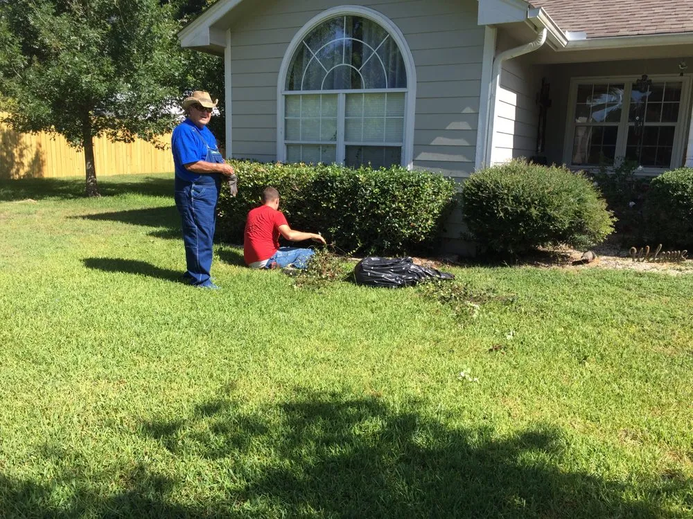 Reliable outdoor landscaping in Warren, TX by Handy Man Services