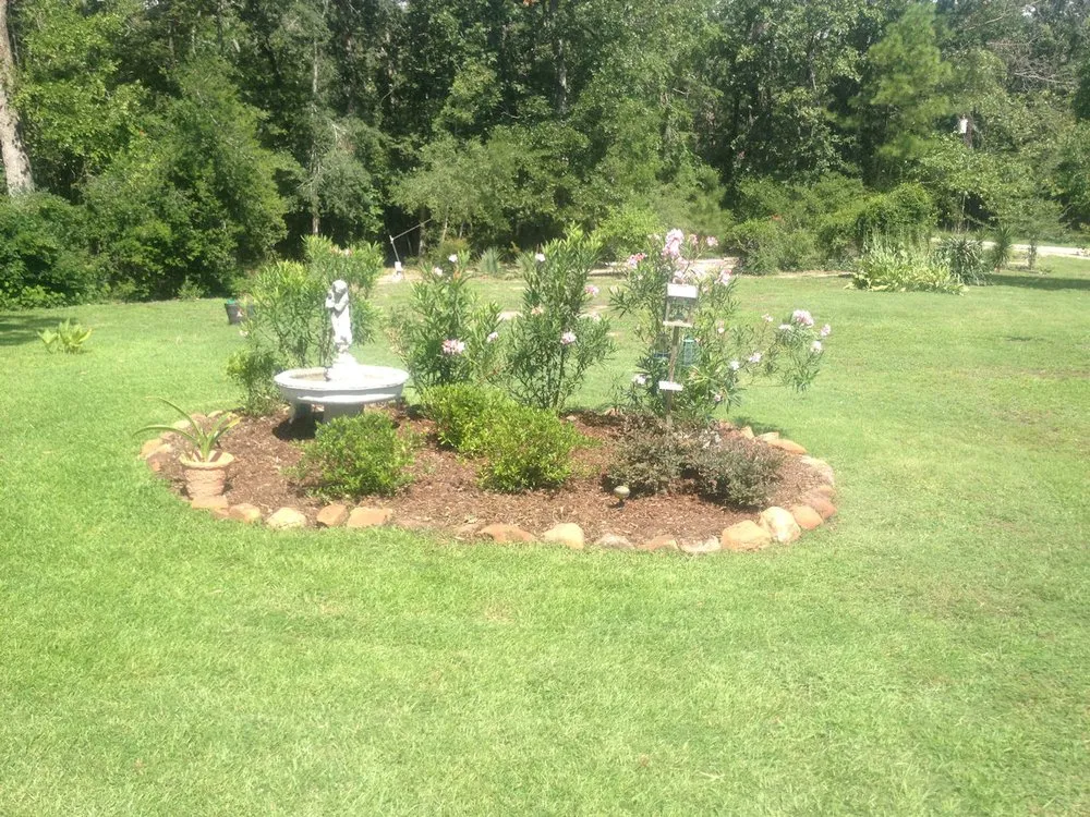 Trusted lawn mowing service experts serving Warren, TX - Handy Man Services