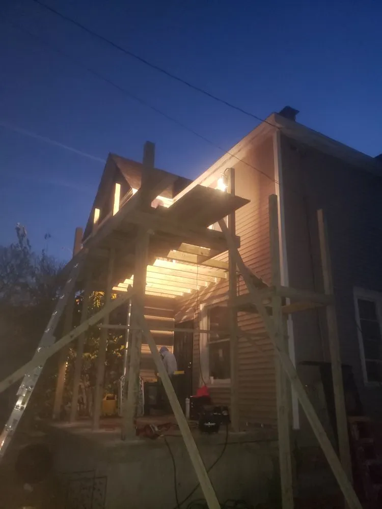 Expert yard cleanup service near you across Rockford, IL - Handy Man Vic