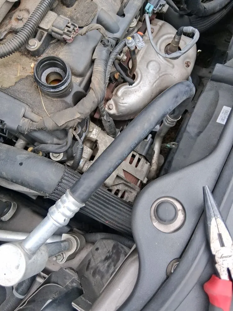 Top-rated lawn mowing service in Greenwood, IN - Handy Rob's Mobile Maintenance Service