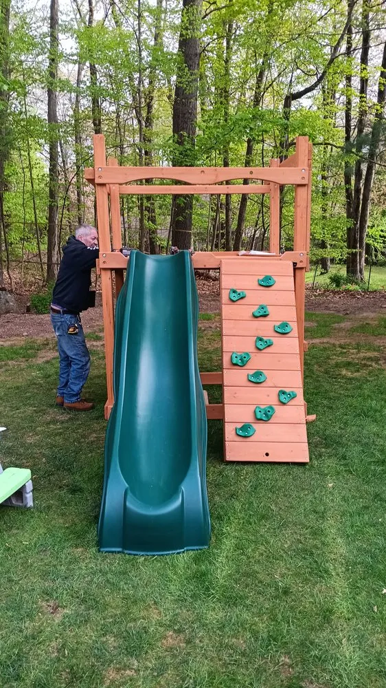 Expert landscape design experts serving Hamden, CT - Handyman & Landscape Services