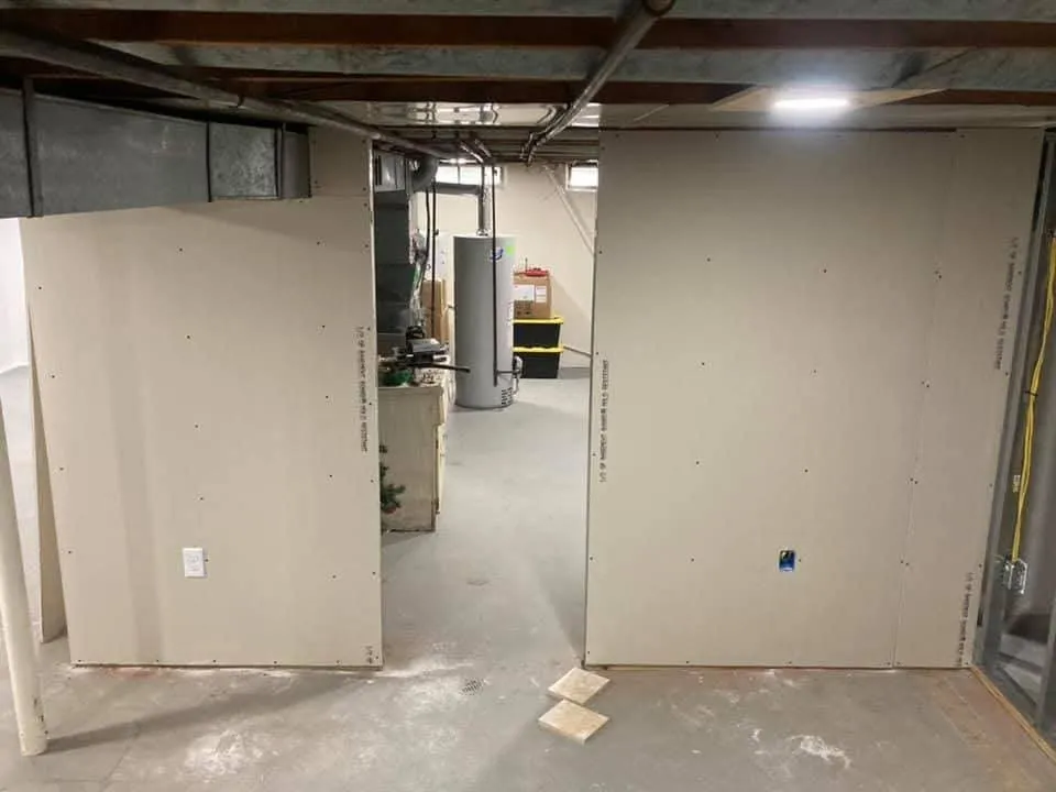 Custom lawn mowing service in Romulus, MI - Handyman & Lawn