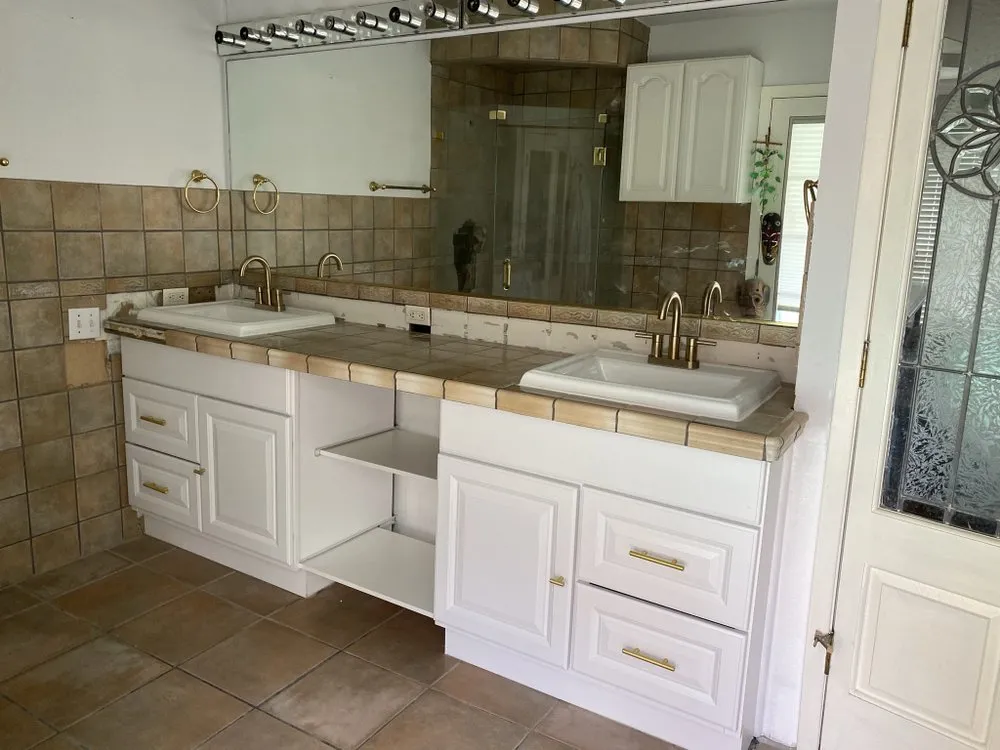 Local lawn care service for year-round maintenance in Fort Worth, TX by Handyman Clinkingbeard